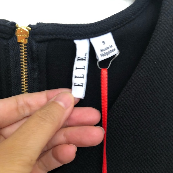 ELLE Womens Small Black Peplum V-Neck Top Knit Tank Sleeveless NWT $40 - Picture 8 of 14